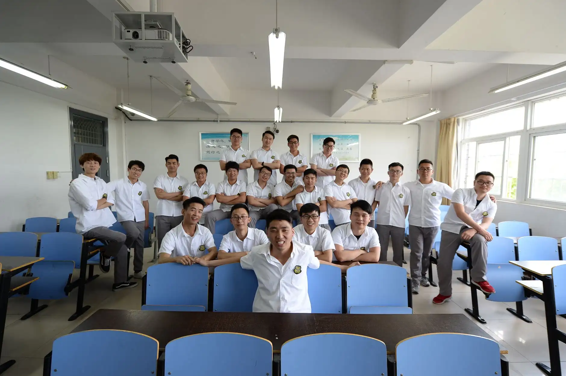 赋能科技团队建设方案对比：深圳企业培训项目选型指南