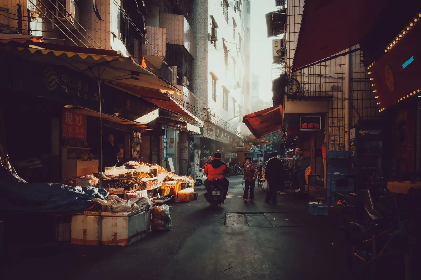深圳企业管理培训新趋势：赋能科技驱动团队协作效率提升